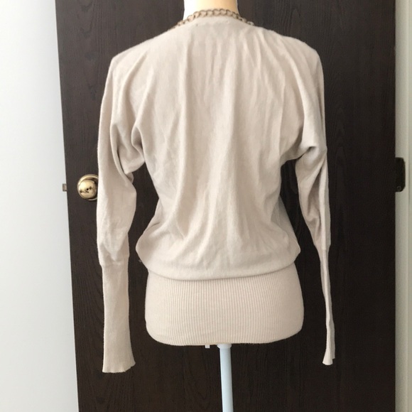 🇮🇹V-neck Golden Chain Sweater - Picture 2 of 7